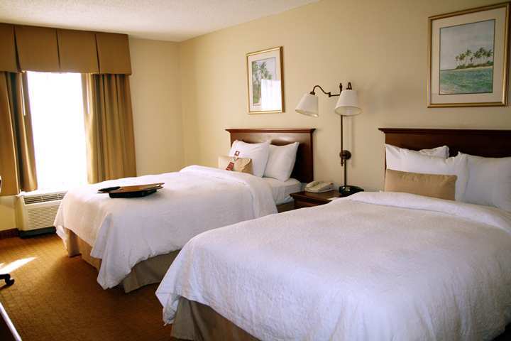 Hampton Inn & Suites Miami-Doral Dolphin Mall Oda fotoğraf